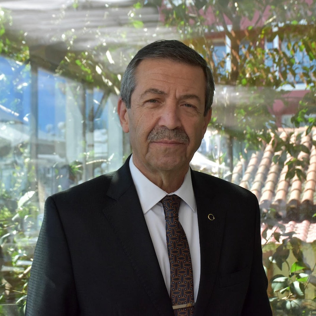 Conflict tweet media