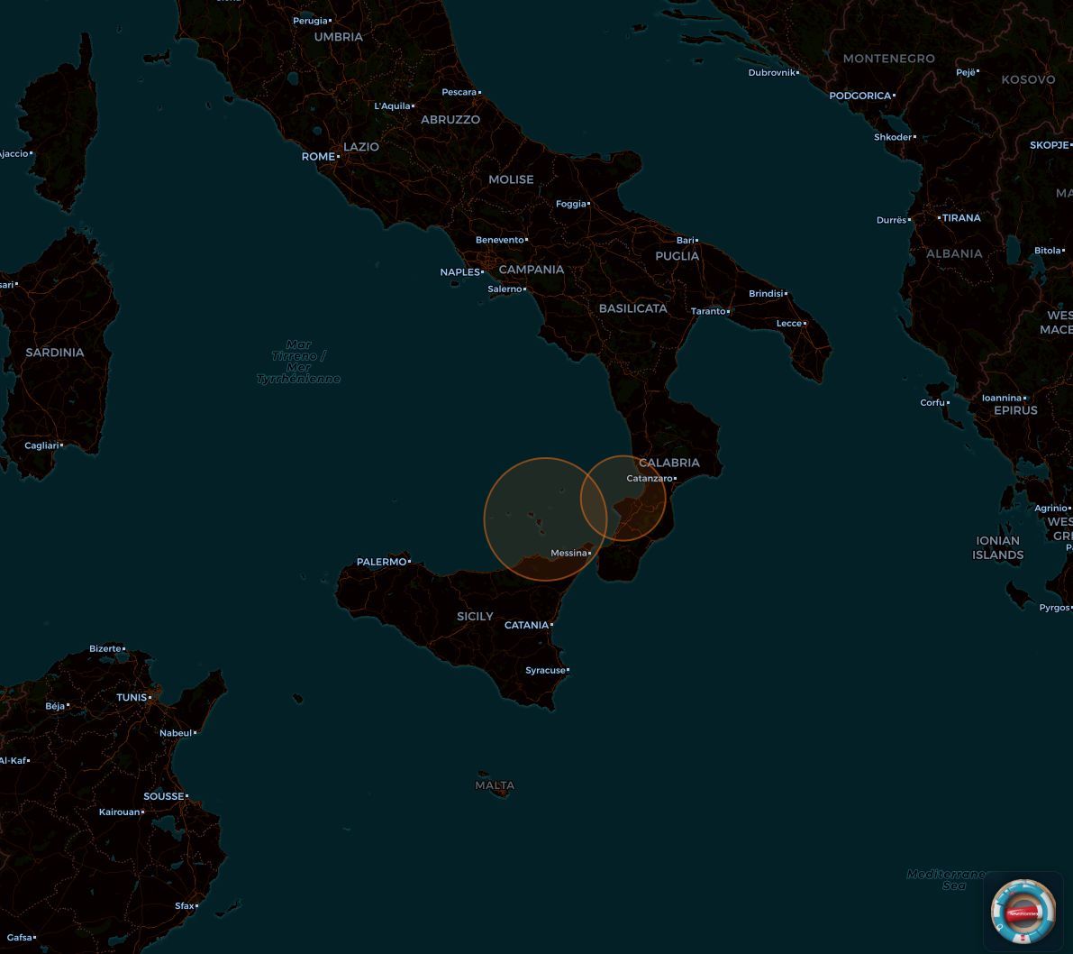 riskiomap's tweet image. ⚠️Portuguese Man o' War Alert (Italy)

New sightings confirmed in Calabria (Vibo Marina, Pizzo) and Aeolian Islands.

Sailors &amp;amp; boaters: watch for blue floats! Tentacles reach up to 30m. Do NOT touch, even if beached. Stay safe in the Tyrrhenian!

#SailingItaly #Calabria #Sicily