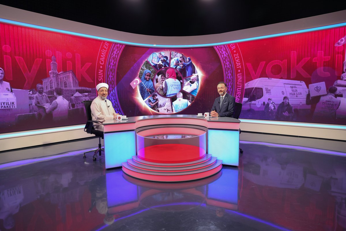 Diyanet İşleri Başkanı Prof. Dr. Safi Arpaguş, İyilik Vakti canlı yayınında vekâletle kurban organizasyonundan Gazze’ye yardımlara, hac hazırlıklarından gençlik çalışmalarına kadar birçok konuda önemli açıklamalarda bulundu.

diyanet.gov.tr/tr-TR/Kurumsal…