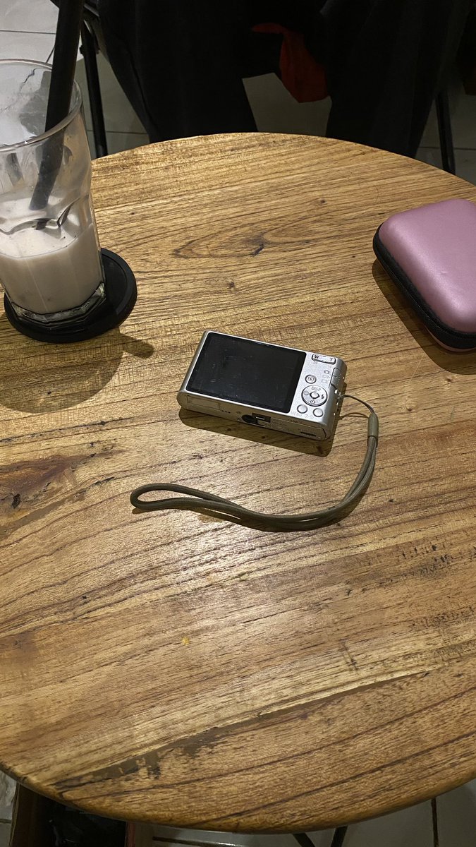 naya // wts digicam tweet media