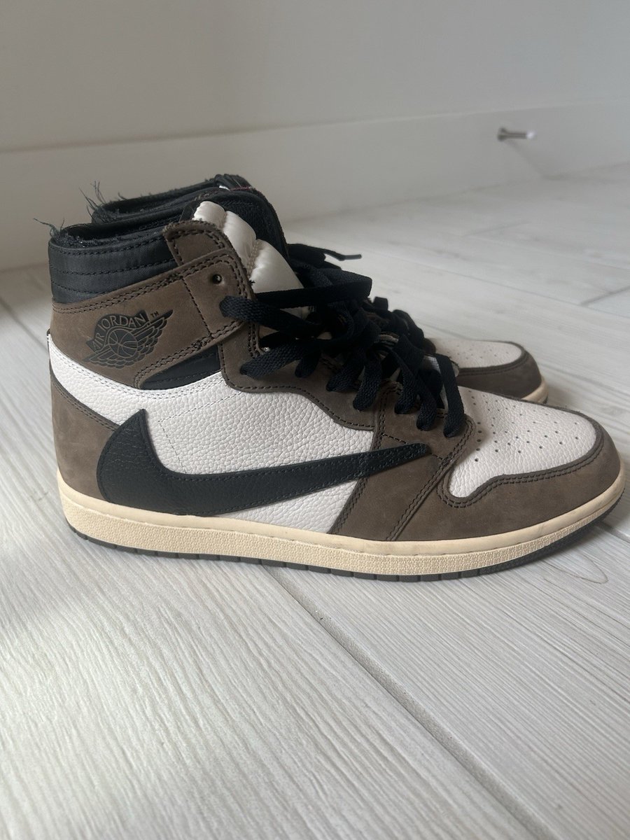 Sneaker Peep 👟 tweet media