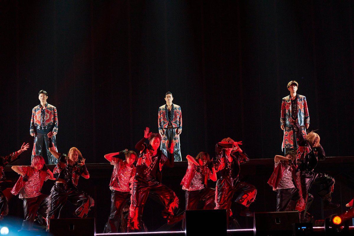exile_news__'s tweet photo. EXILE、3年4カ月ぶり東京Dライブ
B’z松本孝弘がサプライズ降臨！
オリジナルメンバー3人も登場
https://t.co/c42AE9EXNn https://t.co/gBOWrsnJoP