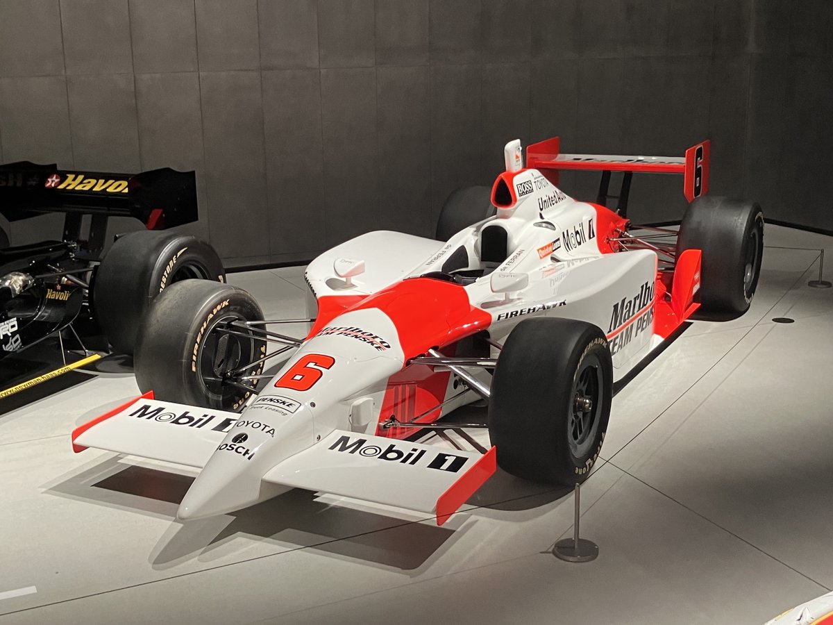 FMM_PR's tweet image. 🏁Indy 500優勝マシン展示開始！

今年で110回目を迎える世界三大レースのひとつ、Indy 500が間もなく開幕。

富士モータースポーツミュージアムでは、2003年に日本のメーカーとして初優勝を果たした「チーム・ペンスキー　パノス　Ｇフォース　トヨタ」の展示を開始しました。