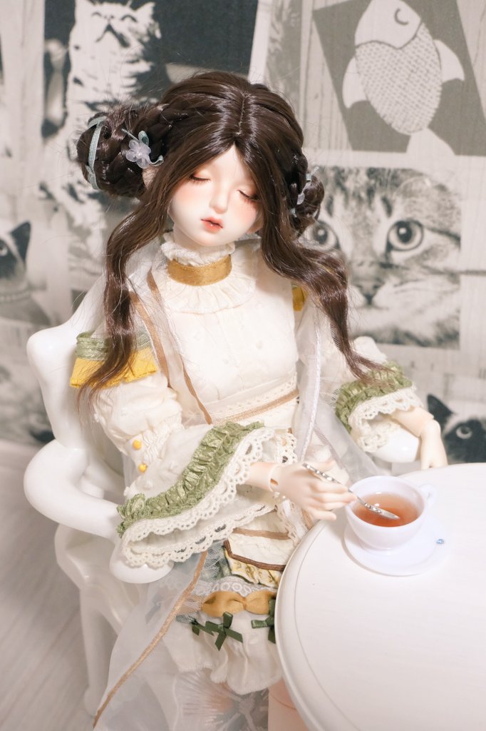 アイドール大阪の戦利品その④
前回もケーキをお迎えさせていただいたsaphir様( <a href="/saphir_0906/">saphir</a> )より、
和菓子🌸とお茶🍵と紅茶☕
撮るのが楽しい✧⁠◝⁠(⁠⁰⁠▿⁠⁰⁠)⁠◜⁠✧