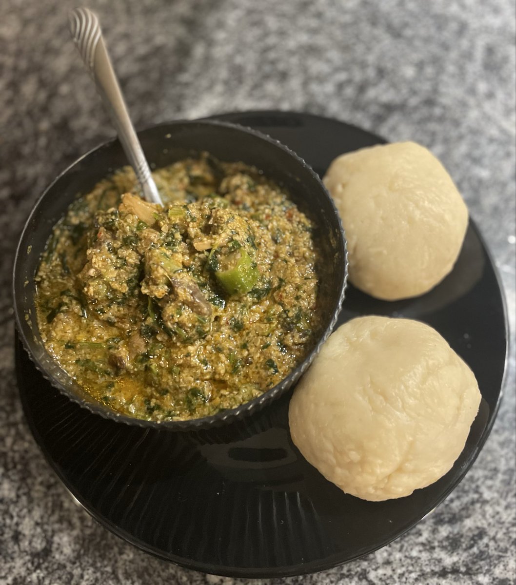 geozworld's tweet image. “Egusi Soup with Fufu”

#davido #omahlay #withyou #idontowncopyrightstothemusicinthebackground #daring #PlantBased Chik’n  #BeyondSteak #peppersandonions #habaneros #dicedtomatoes #pepitas   
 #pumpkinseeds #redpalmoil #spinach #okra #mushrooms #cassava #vegetarian on a #budget