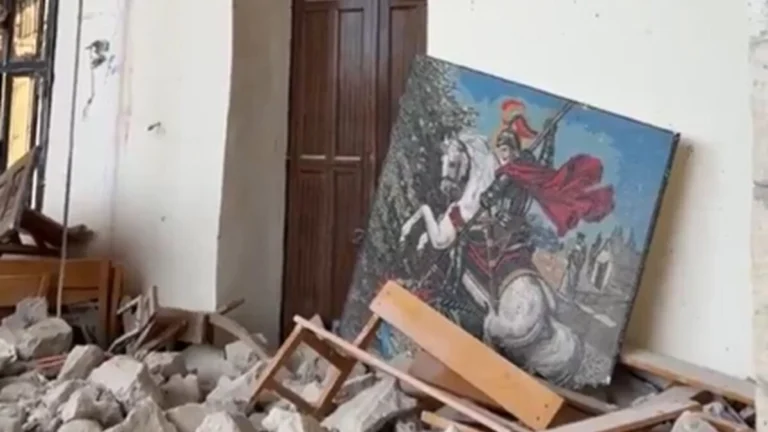 telesurenglish's tweet image. #MiddleEast | Israeli occupation forces again violated a ceasefire through attacks and new demolitions of buildings in southern Lebanon.
telesurenglish.net/israel-continu…