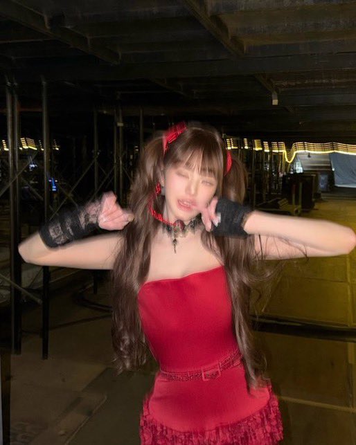 ive pics tweet media