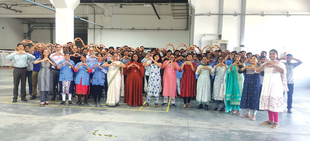 equipment_times's tweet image. Women are moving beyond support functions into core technical and leadership tracks. 

Read more:- equipmenttimes.in/Women-are-movi… 

@RamamurthyTM @philipjourno #WomenEdition #WomenInConstruction #EquipmentTimes #equipment #infrastructure #miningequipment #heavyduty #machinery