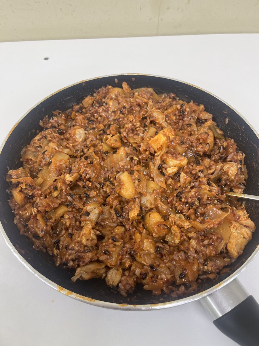 𝑹𝒖𝒎𝒊 tweet media