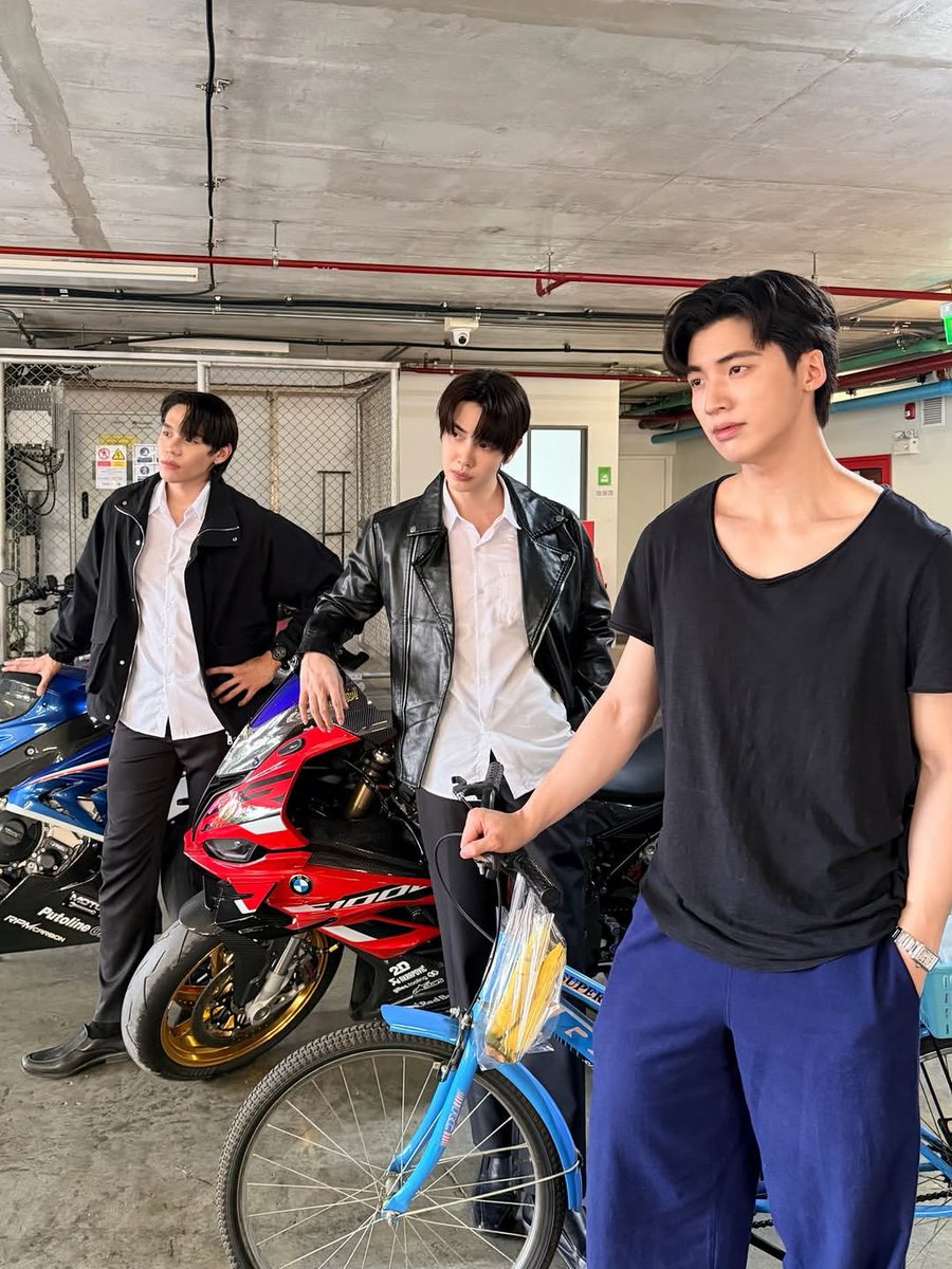 เดี๋ยวนะ หมอฮิลล์  ??