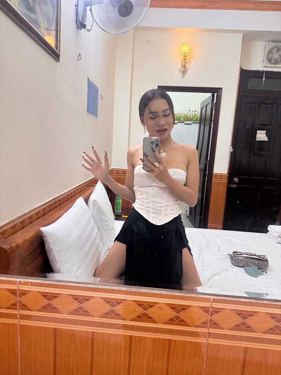 Tuệ Linh tweet media