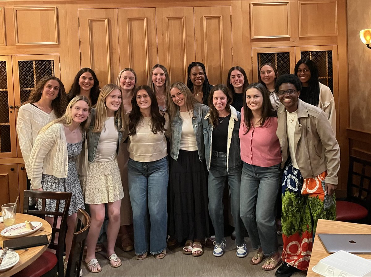 StonehillWBB's tweet photo. Had a great time at our end of the year team gathering!! Congrats to all of our award winners! GO SKYHAWKS 💜🎉⭐️ https://t.co/fFpSrh0KYD
