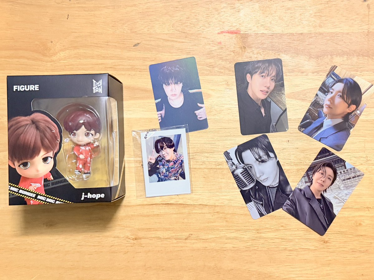 ได้รับการ์ดบั้ม Arirang J-Hope แล้วนะคะ
ขอบคุณสำรหับของแถมด้วยค่า น่ารักฝุดๆ 💜💜

 #สาศารีวิว