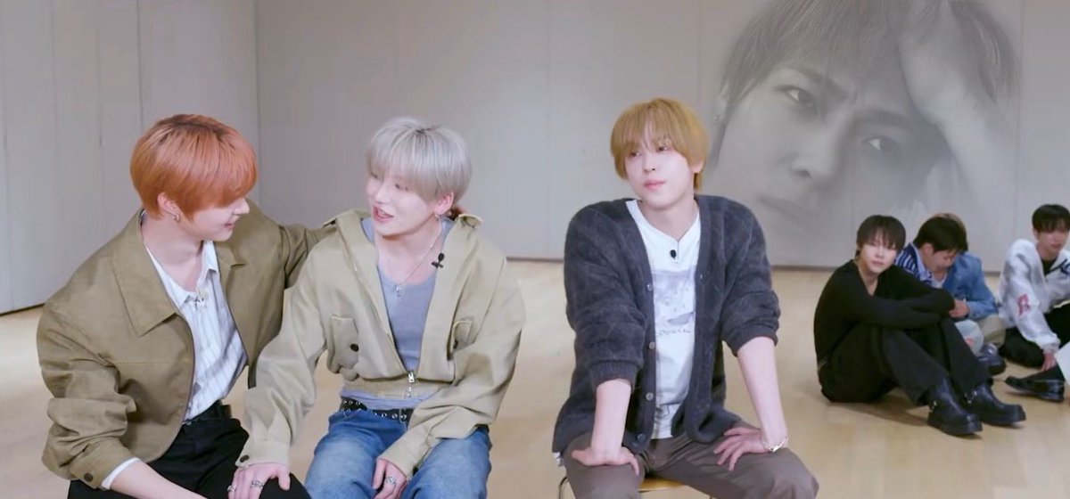 𝓓𝓲𝓿𝓪잭슨 (@oene___) on Twitter photo 