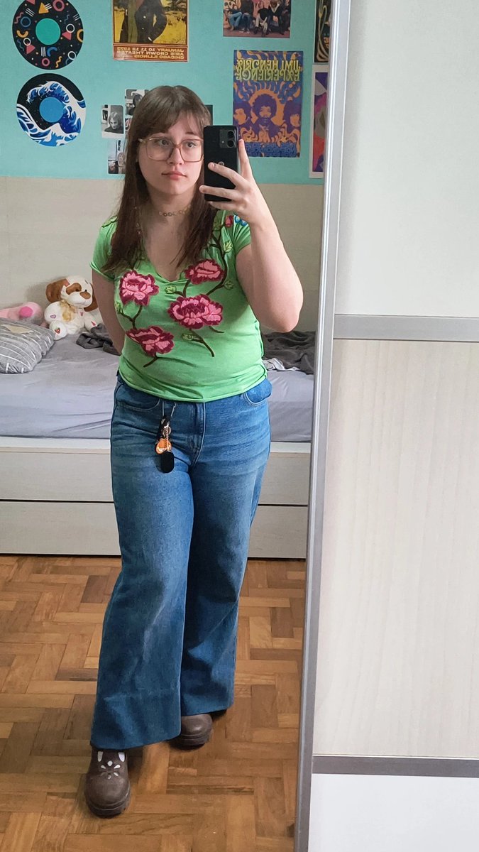 alice ❦ tweet media