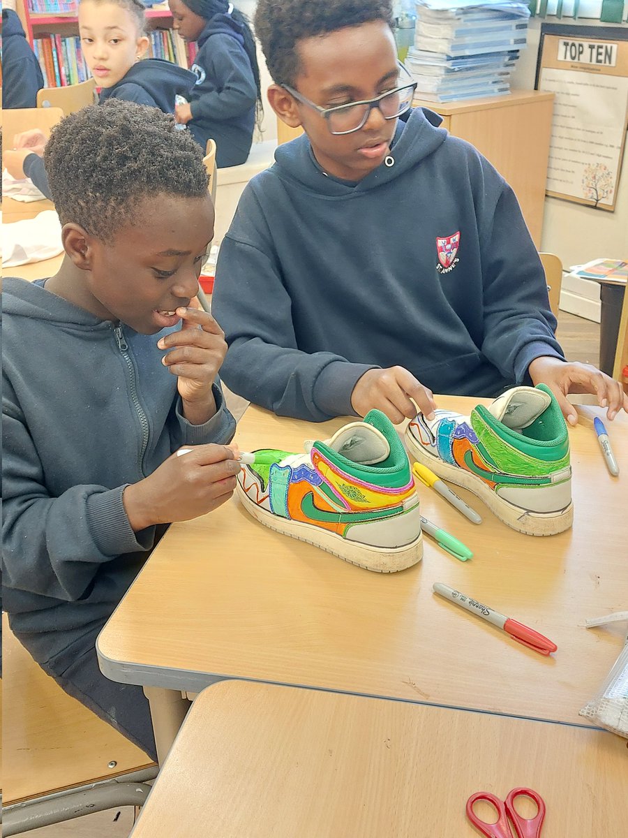 St Anne's Primary tweet media