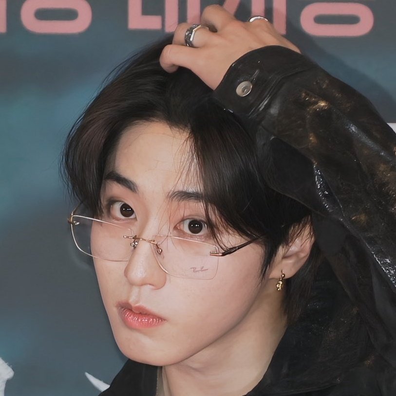 Kuku 👽 tweet media