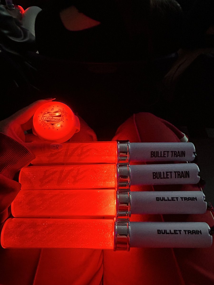 連結中 tweet media