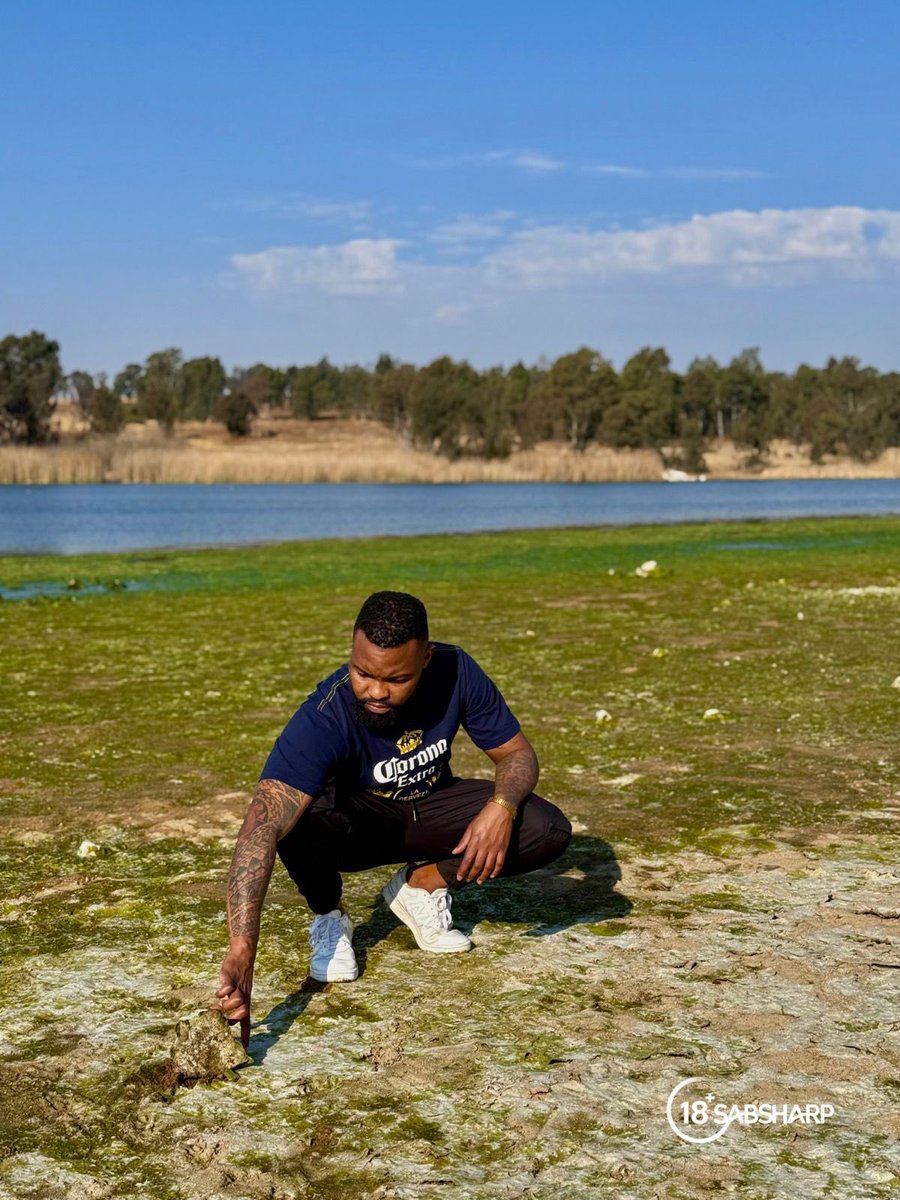 ThabisoJoburg's tweet image. Sometimes the best reset is stepping outside 🌍
Fresh air, quiet moments, and a reminder that the little things matter.

@corona 

#EarthDay2026 #ThisIsLiving #Ad