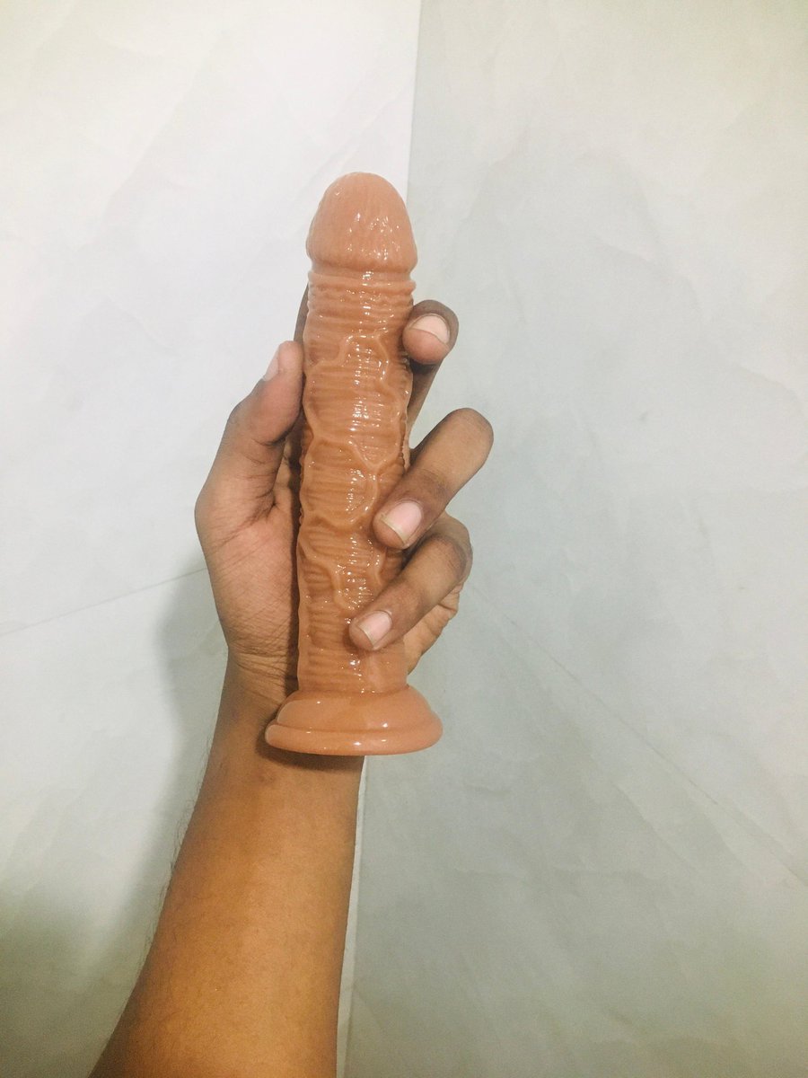 ShanukaH00's tweet photo. New buddy
#slgay #srilanka #toysl #dildo https://t.co/QWShaXM9Wd