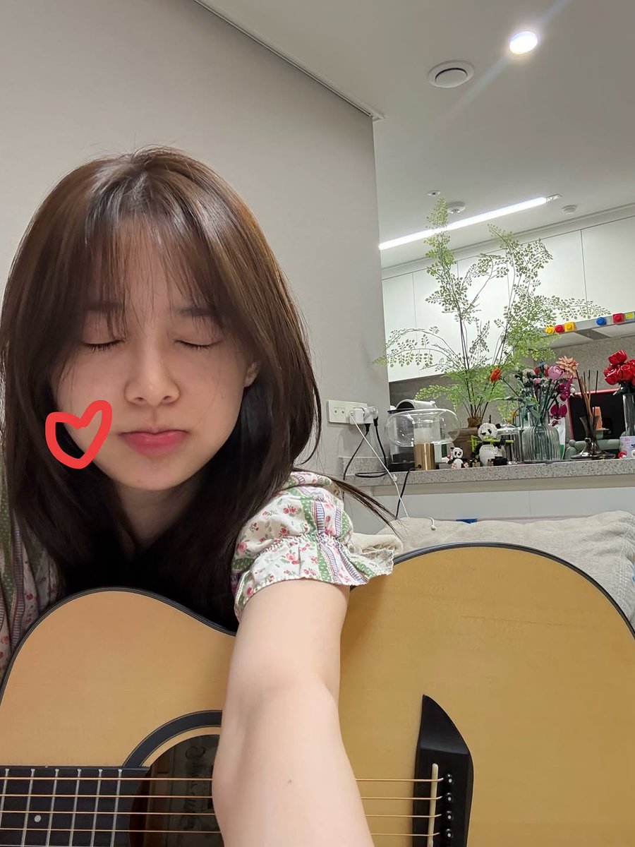 Chuu ᥬᩤ tweet media