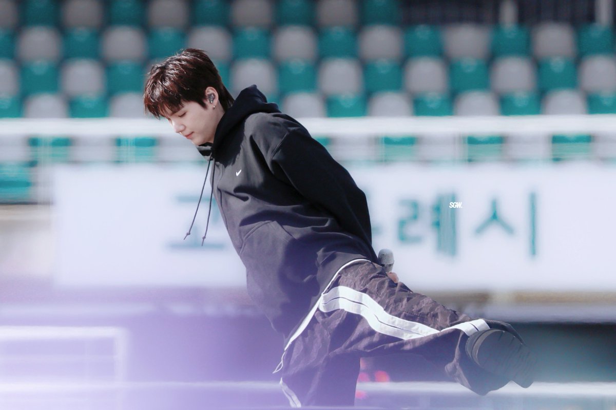 sugaworld_39's tweet image. 260412 ARIRANG IN GOYANG D3
스트레칭 중🐈☀️

#민윤기 #슈가 #SUGA
#BTS_ARIRANG