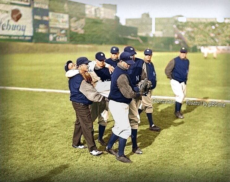 BSmile's tweet image. Today In 1931: Babe Ruth is carried off the field by his New York #Yankees teammates after injuring his leg during a game vs. the Boston #RedSox at Fenway Park! #MLB #Baseball #Legend #History #RepBX