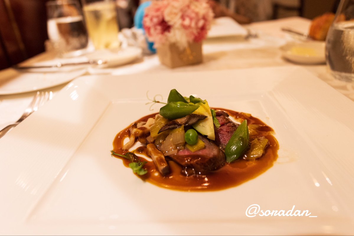 びいろく tweet media