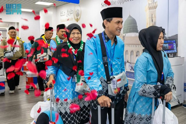alekhbariyaEN's tweet image. First Makkah Route Initiative Flight from #Indonesia Arrives at Prince Mohammad bin Abdulaziz International Airport in #Madinah

#AlEkhbariyaEN