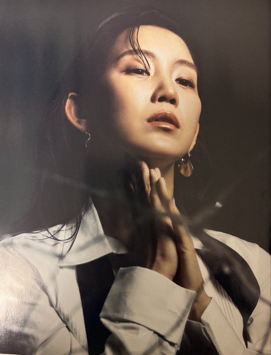 jjoeenn's tweet image. 보그 #신현빈