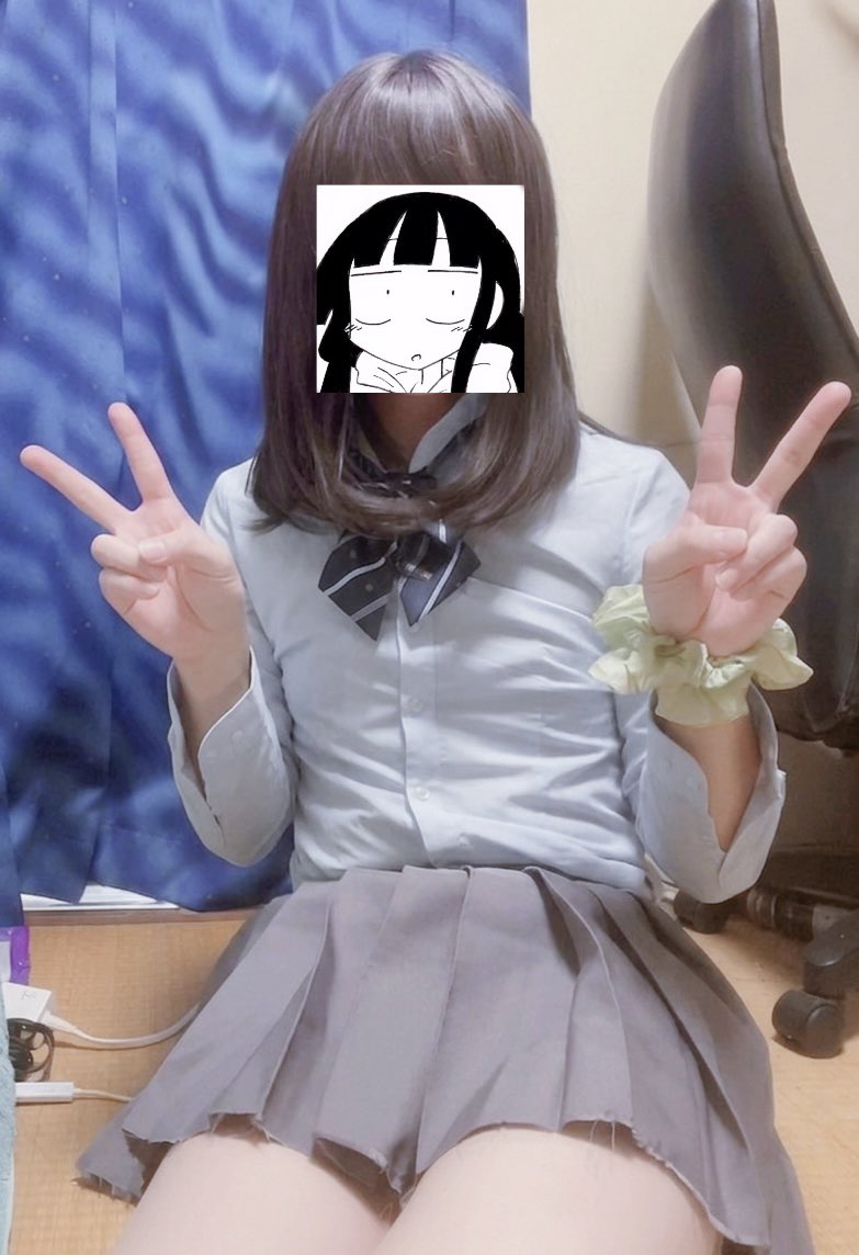 1t1mikan44's tweet photo. まぁ…夜遅いからコッソリ載せときますね…僕の女装姿 https://t.co/cC8mvqxEhH