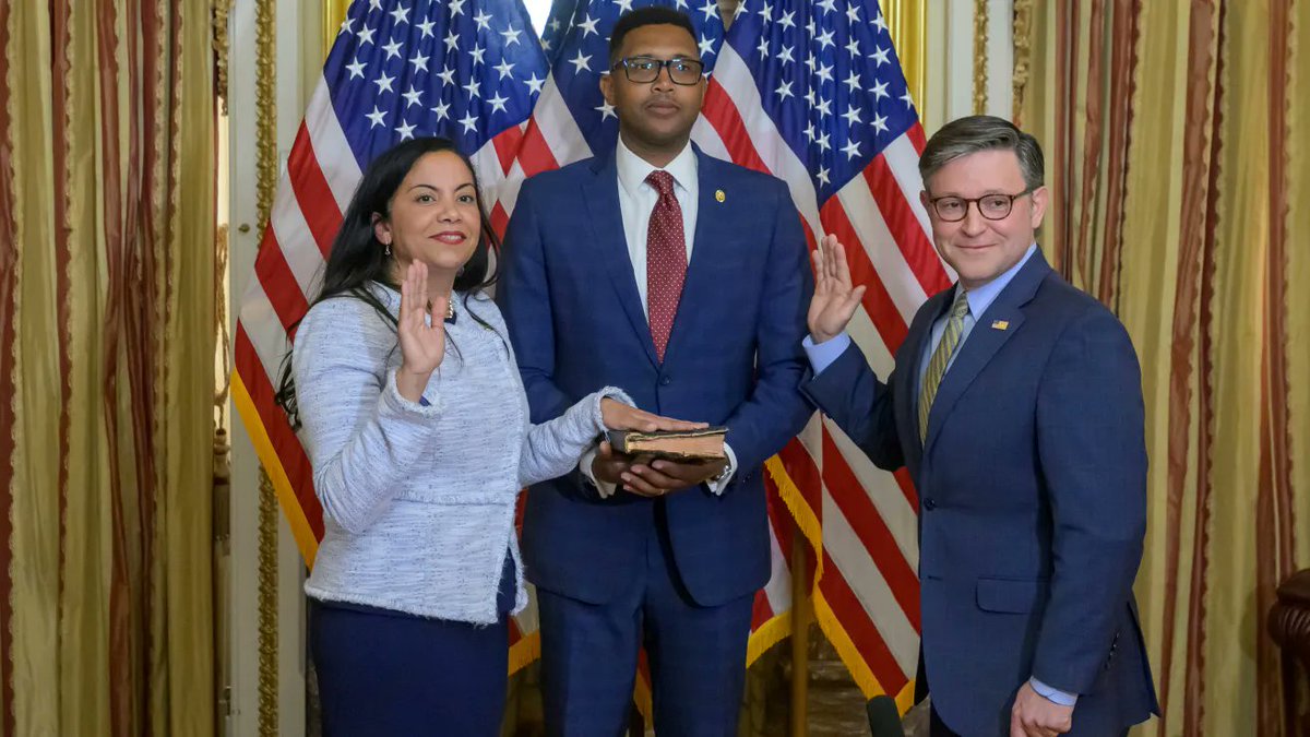 Listin USA tweet media