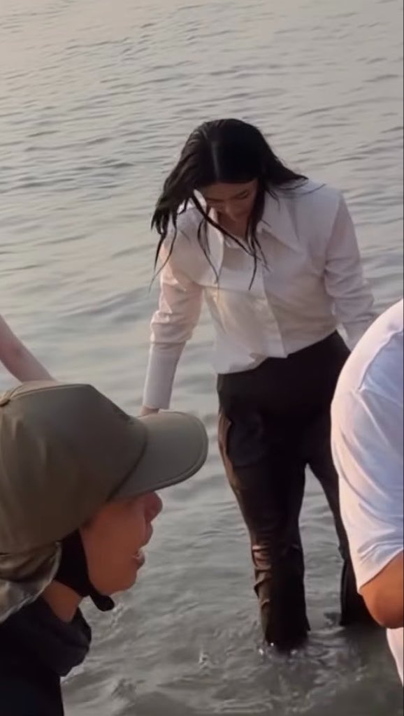 yawns ⟡ tweet media