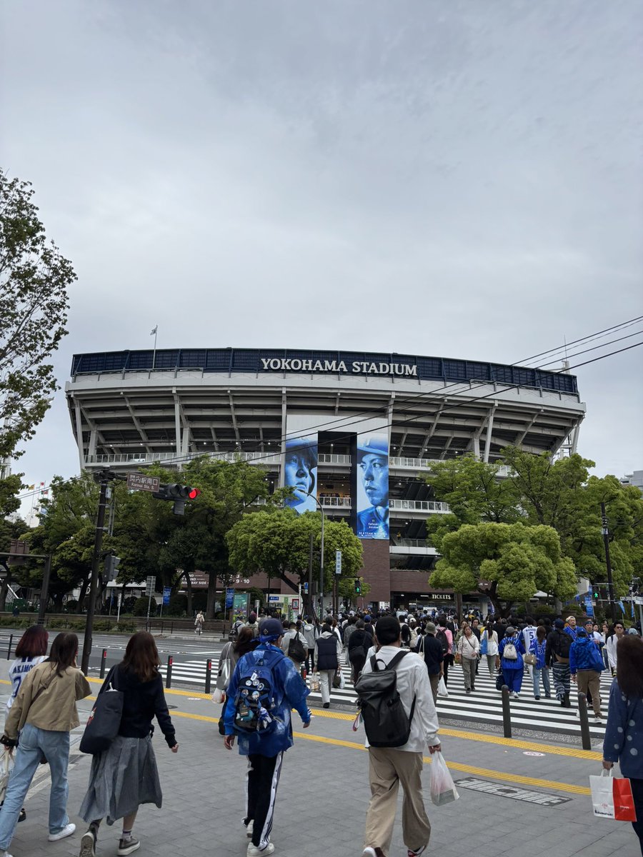 mimama0626's tweet photo. 今シーズン初ハマスタ
ヒヤヒヤしたけど勝ってよかったー😭
#ハマスタ
#ブルーライトシリーズ https://t.co/0QAmMKO0yG