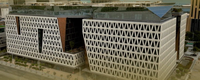 GulfTimes_QATAR's tweet image. The @MOCIQatar  has announced the #relocation of its main headquarters to #LusailCity starting Sunday, April 26, 2026.

All services, including Single Window services, will be delivered from the new #headquarters. 

The ministry will continue to offer more than 500 integrated
