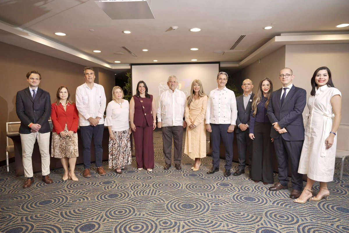 infoturDom's tweet photo. Nueva directiva de las @StoDgoHotels busca posicionar a Santo Domingo como hub regional del turismo de negocios y eventos https://t.co/Q8oAYKODyn @AsonahoresRD @TurismoRD @DavidColladoM @iccalatam @ICCAWorld @COCAL_ASOC @Fabethmartinez https://t.co/pJsXe2XDKl