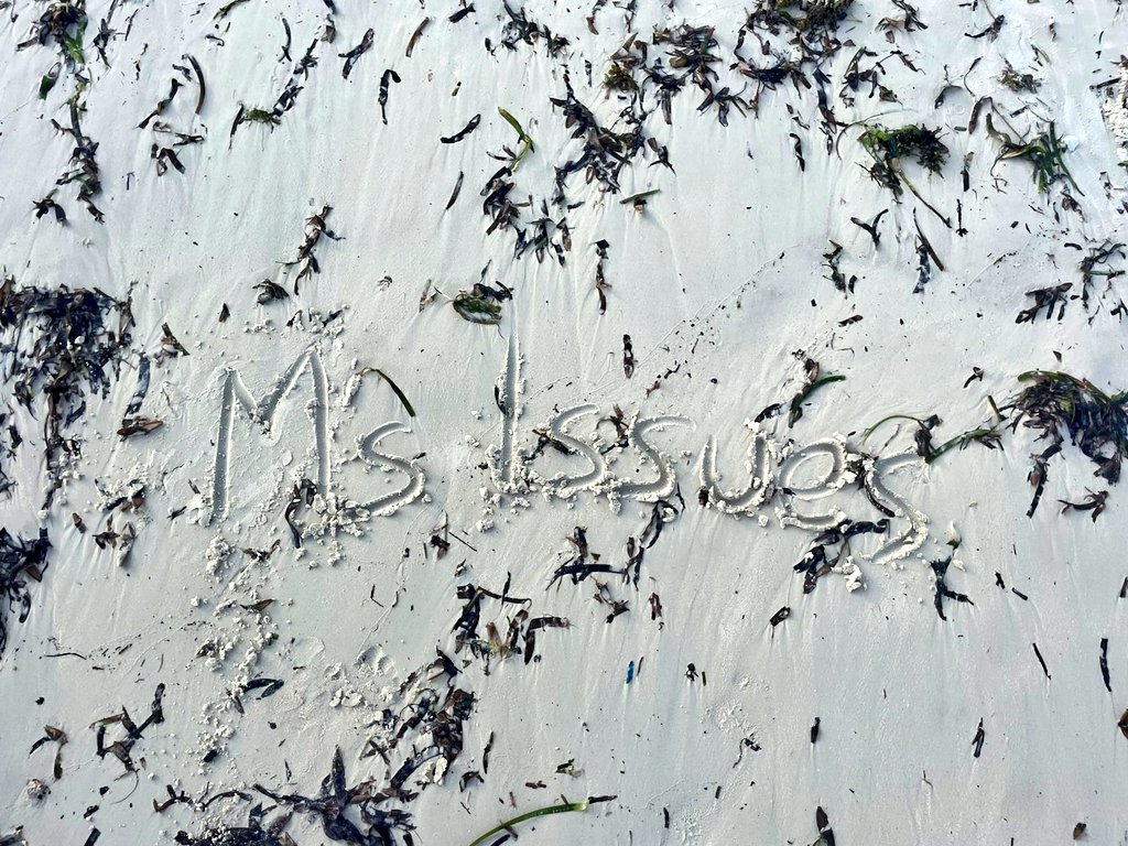 🫦🥂 tweet media