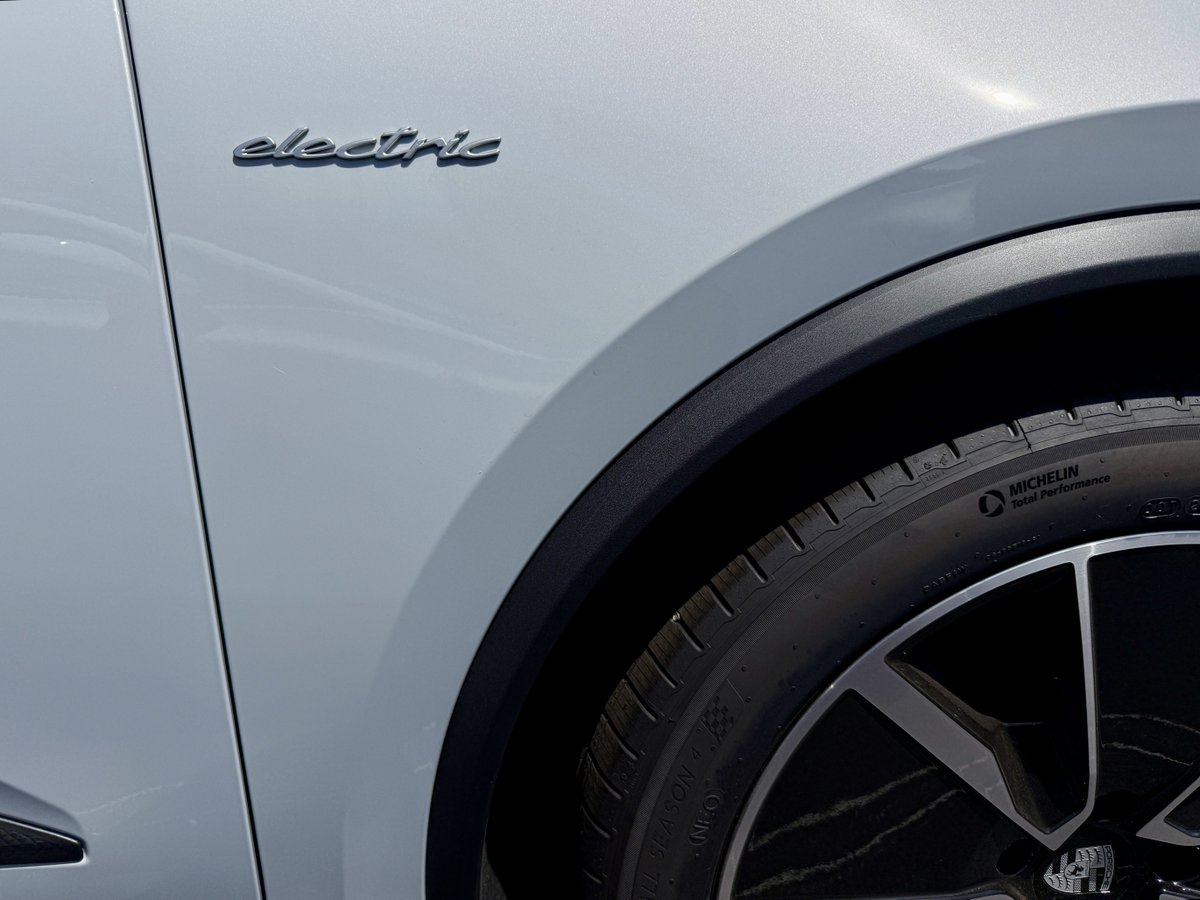 Porsche Birmingham tweet media