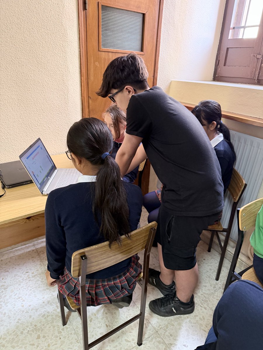Misioneras CR tweet media