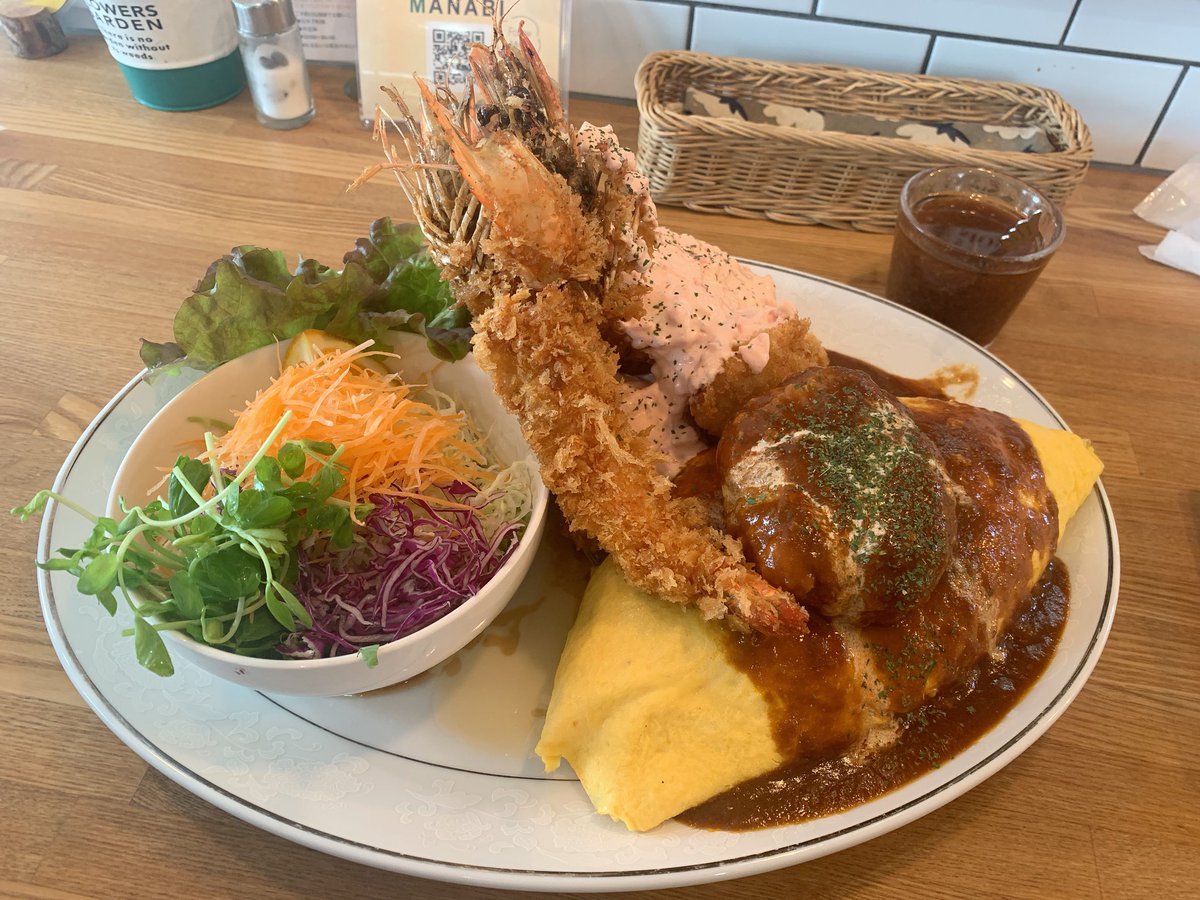MWAM_UW_53's tweet photo. 今日は卵かけご飯と大人のお子様ランチを食べに行ってきた😍
大人様のプレート量多すぎてびっくりww
卵かけご飯に卵5個は調子乗りすぎた🤣 https://t.co/6AyxBNBer8