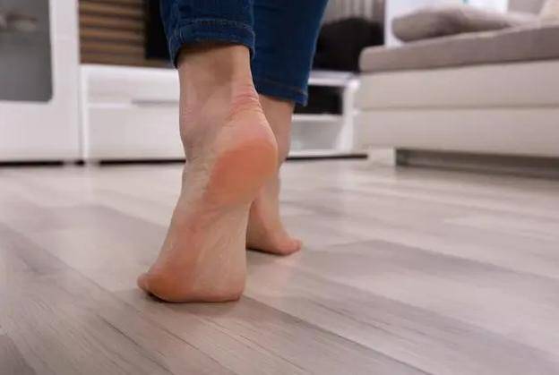 razetdinova96's tweet image. " 10 mins = 1000 smiles!  Play 'Hide u0026 Seek' with your kid—hide a toy, clap when they’re close. Watch their eyes light up!  #ParentingJoy #QualityTime"