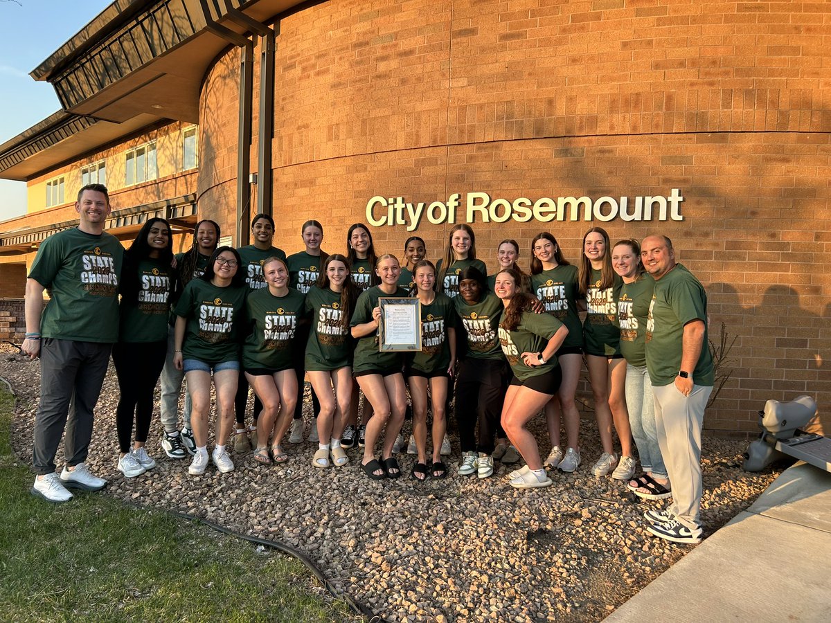LadyIrishHoops's tweet image. “It’s the ☘️ Who Are Royal” STATE CHAMPIONS Celebration tour continued last night, thanks to the Rosemount City Council for inviting and honoring our team tonight for representing the City of Rosemount and being STATE CHAMPIONS!

#WeAreRosemount #EarnedNotGiven