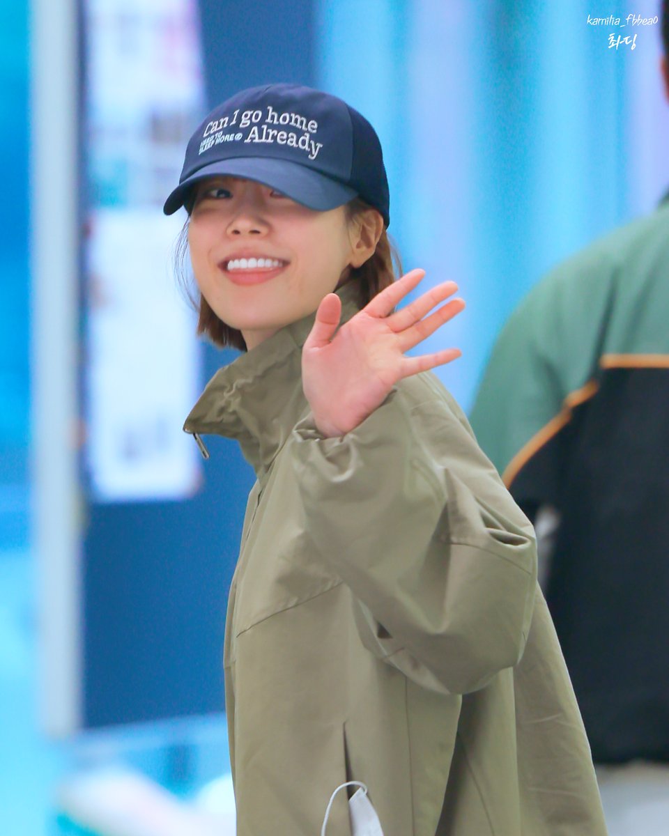 260422 박소현의 러브게임 허영지 출근길

#허영지 #Youngji #ヨンジ #카라 #KARA
#허영지는지금도배고파