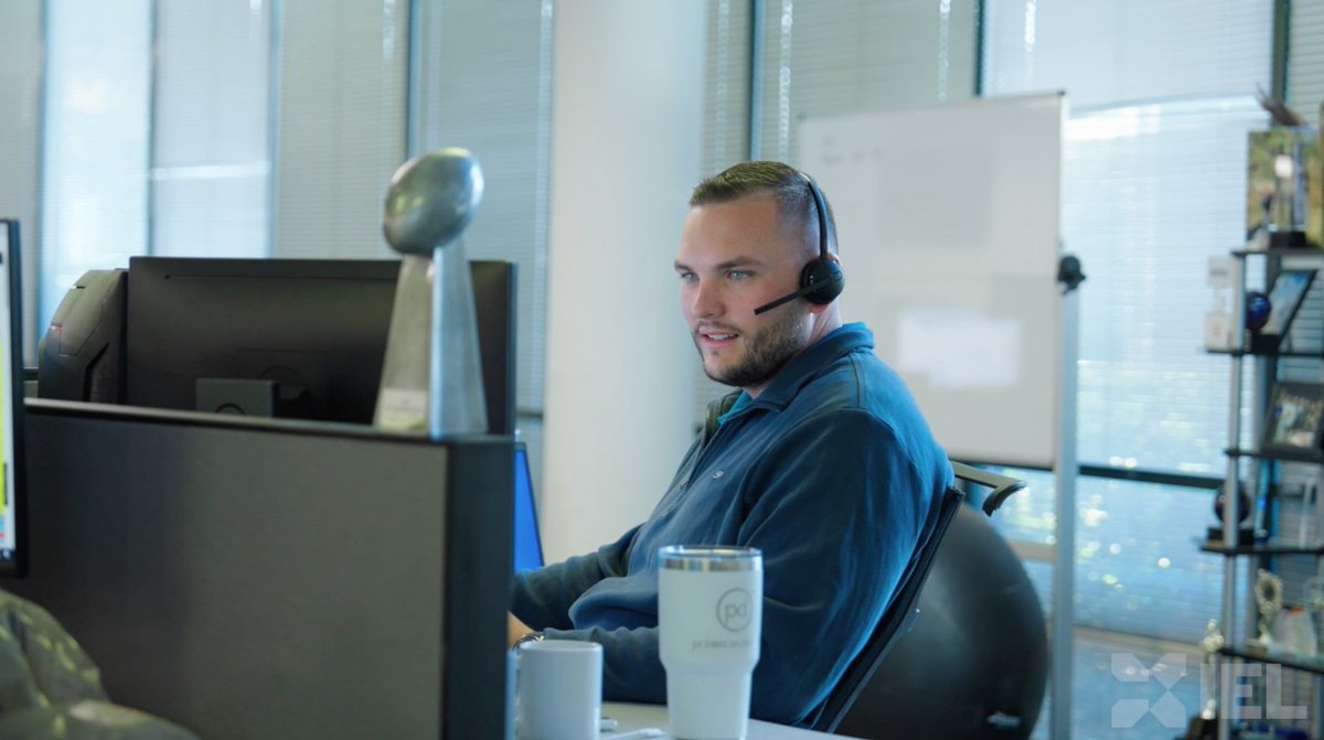 IEL_LLC's tweet image. At Integrity Express Logistics, we stay locked in on execution, making sure every load is handled with urgency, clarity, and follow-through. 🚚

Learn more here: hubs.la/Q04cYCsB0
#IEL #Integrity #Logistics