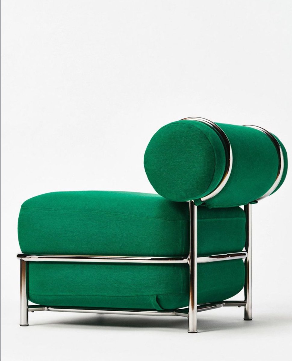 Outlander Magazine tweet media