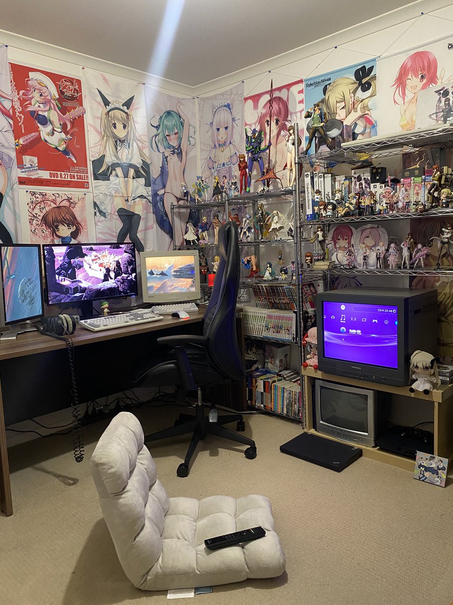 FrauBrow tweet media