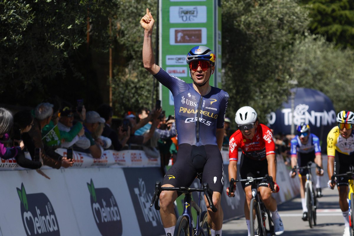Domestique___'s tweet photo. 🇬🇧 Pidcock bounces back from injury setback to win 🇮🇹 Tour of the Alps stage 3

RACE REPORT 📰 https://t.co/iwoATUsIfh

📸 Cor Vos https://t.co/UPy0W6ecYy