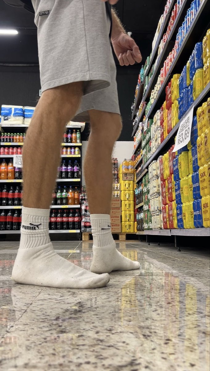 The World in White Socks (4K) tweet media