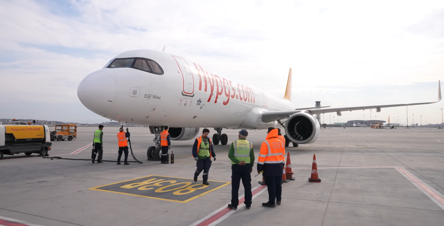 HaberAero's tweet image. #İran’da mahsur kalan #Pegasus uçağı yurda döndü

İran’da hava sahasının kısmen yeniden açılmasının ardından, 52 gündür Tahran’da bekleyen Pegasus Hava Yolları’na ait “Elif Mina” isimli yolcu uçağı 21 Nisan’da Sabiha Gökçen Havalimanı’na güvenle indi.