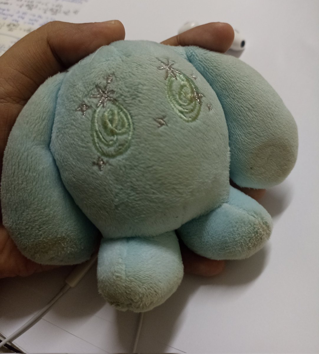 elvie 🧊 tweet media